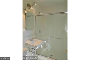 3715 Kanawha Avenue Point of Rocks, MD 21777 - Photo 13 of 30 Bath (Master)