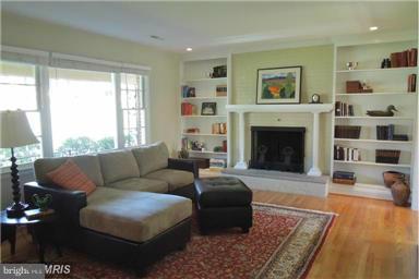 3715 Kanawha Avenue Point of Rocks, MD 21777 - Photo 9 of 30 Living Room
