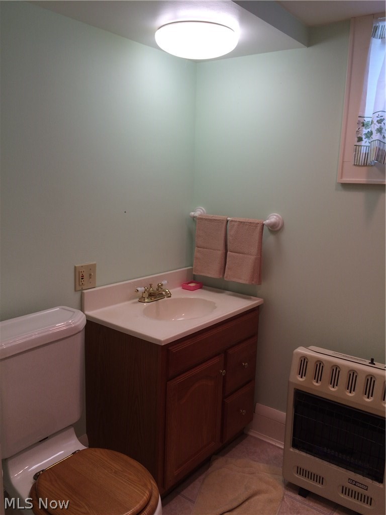 4009 Rosemond Road Cleveland Heights, OH 44121 - Photo 19 of 28 One of the nicer basement baths you'll find.