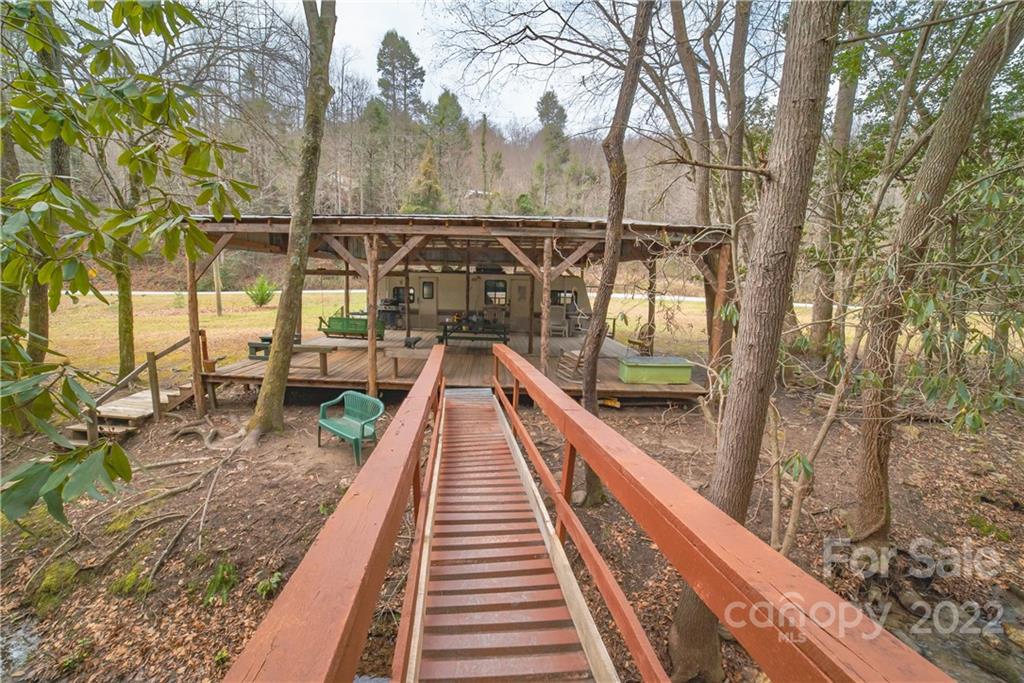 Vl Vl Shell Creek Road Ferguson, NC 28624 - Photo 3 of 19 a view of balcony with wooden floor and fence