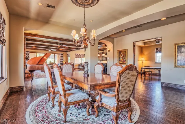 $8,999 | 15 Vía Lido, Henderson, NV 89011