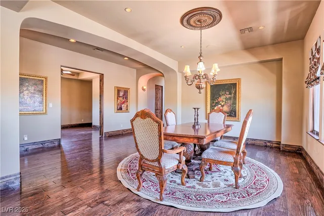 $8,999 | 15 Vía Lido, Henderson, NV 89011