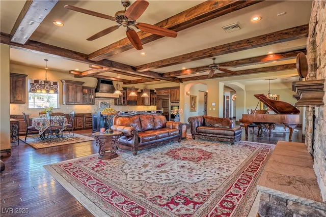 $8,999 | 15 Vía Lido, Henderson, NV 89011