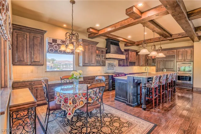 $8,999 | 15 Vía Lido, Henderson, NV 89011