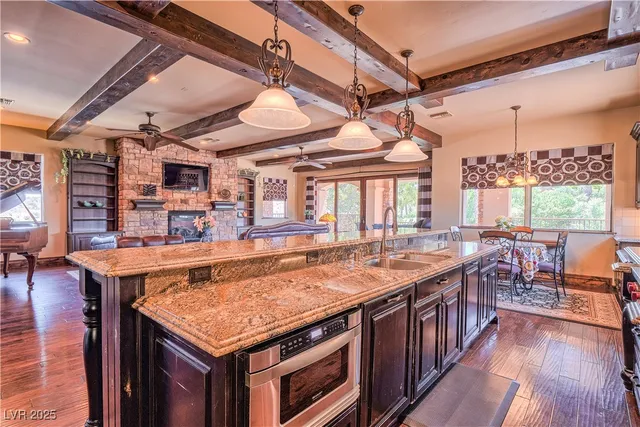 $8,999 | 15 Vía Lido, Henderson, NV 89011