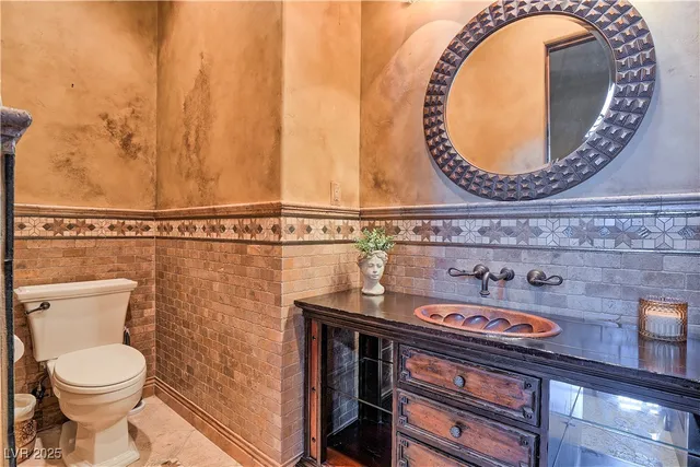 $8,999 | 15 Vía Lido, Henderson, NV 89011