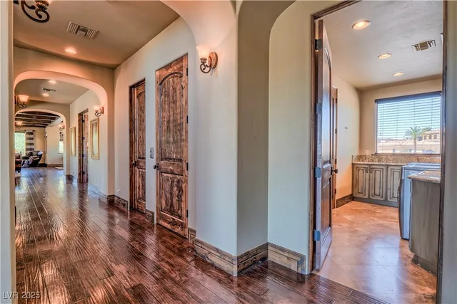 $8,999 | 15 Vía Lido, Henderson, NV 89011