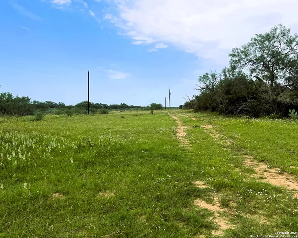 $595,000 | 2009 County Road 3000, Pearsall, TX 78061