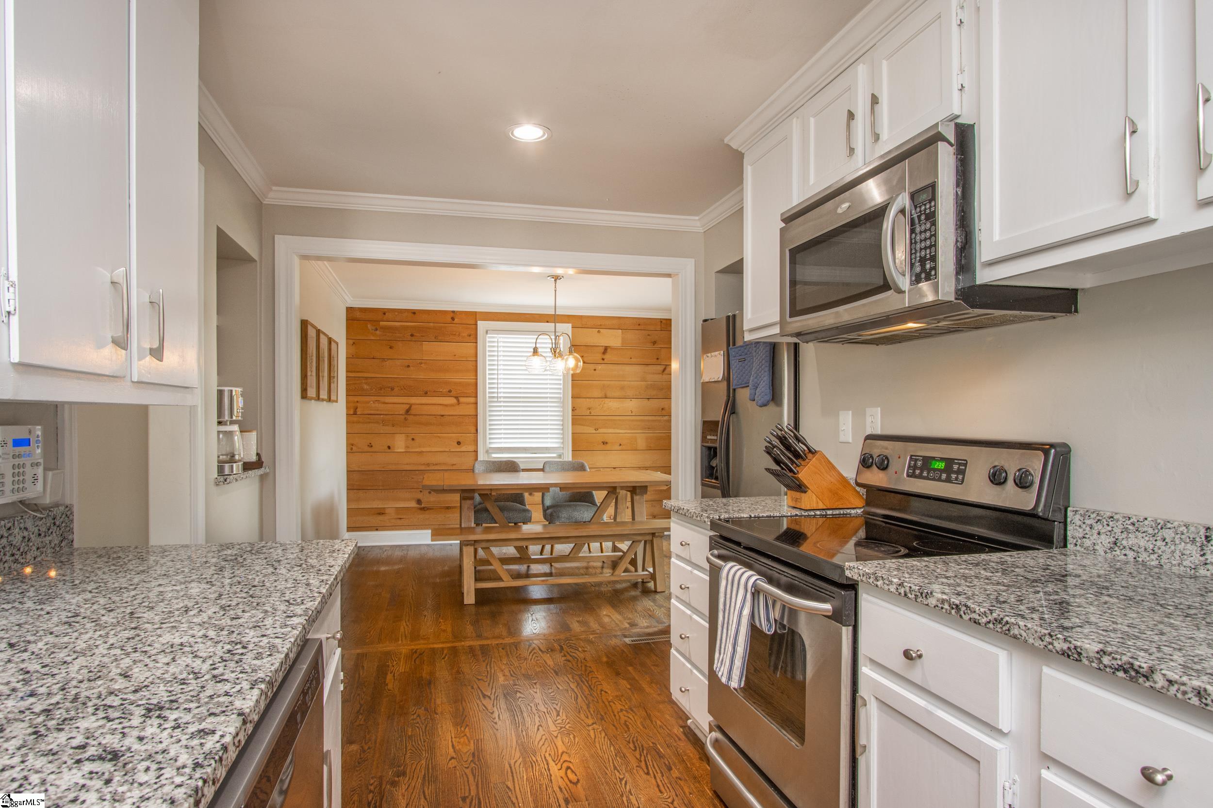 108 Rasor Drive Greenville, SC 29617 - Photo 10 of 35 Gallery Image 10