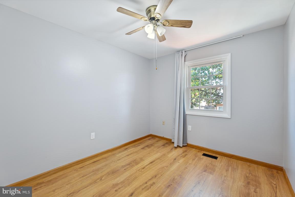 7448 Pohick Road Lorton, VA 22079 - Photo 23 of 25 3rd bedroom