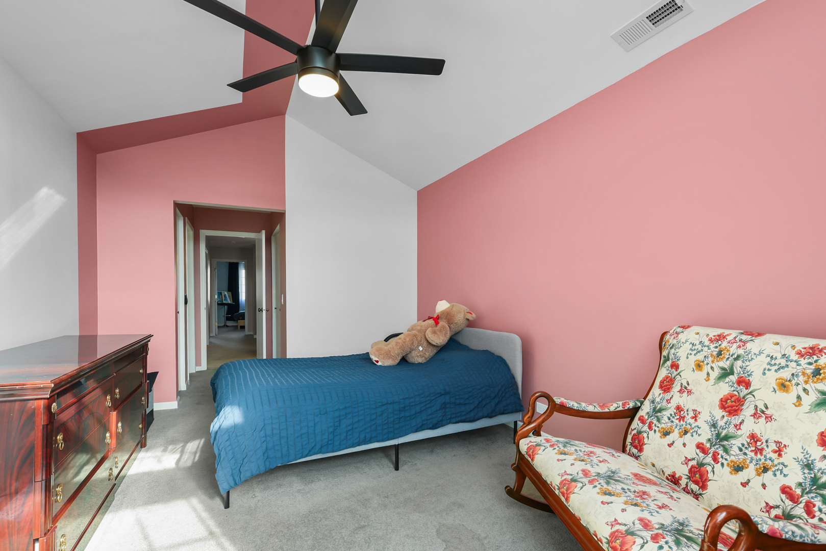 935 Viewpoint Drive Lake In The Hills, IL 60156 - Photo 17 of 27