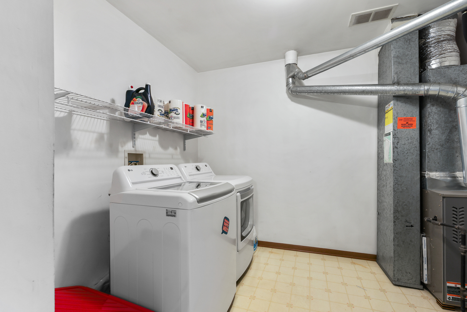 935 Viewpoint Drive Lake In The Hills, IL 60156 - Photo 20 of 27