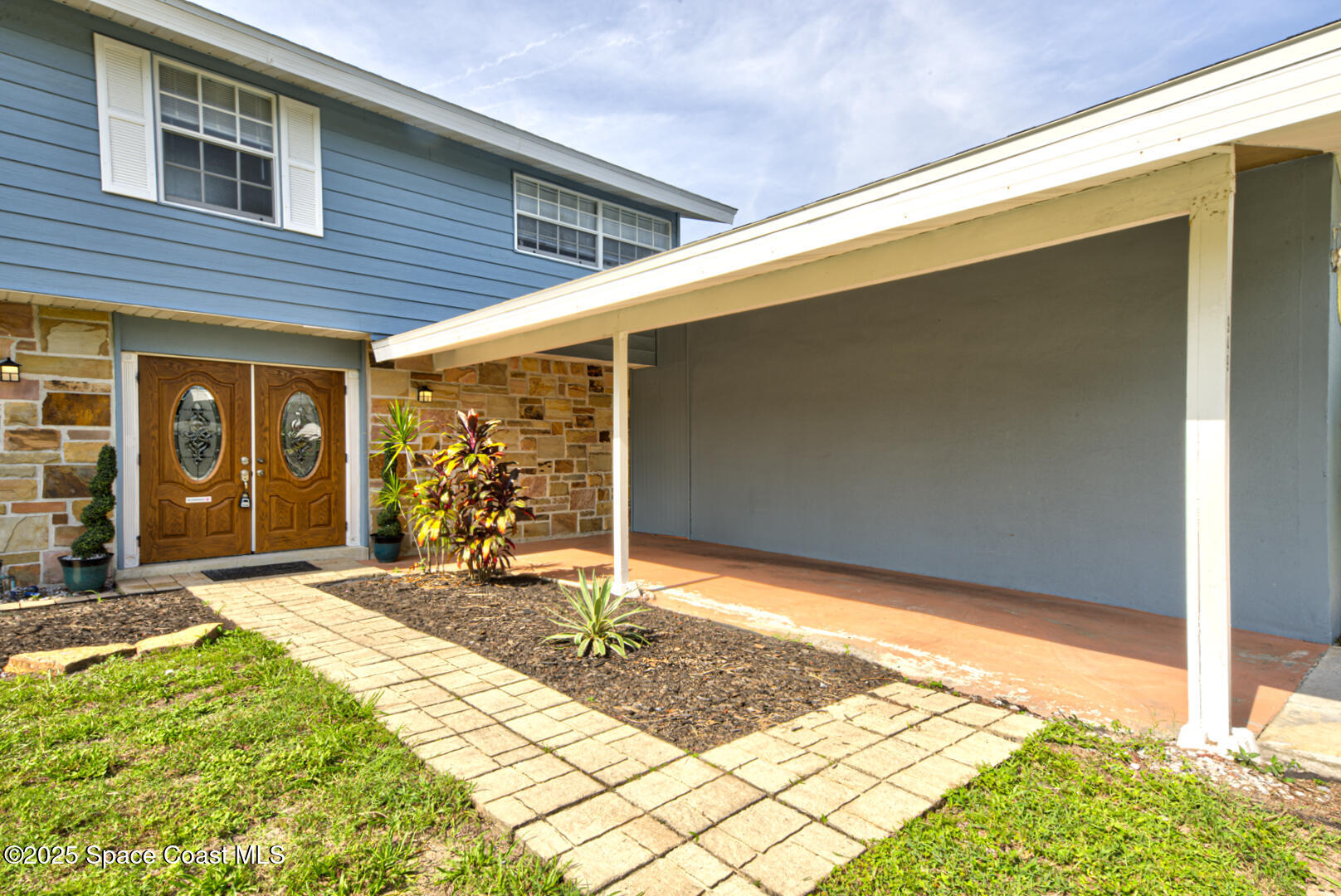 949 Brunswick Lane Rockledge, FL 32955 - Photo 4 of 43 a front view of a house