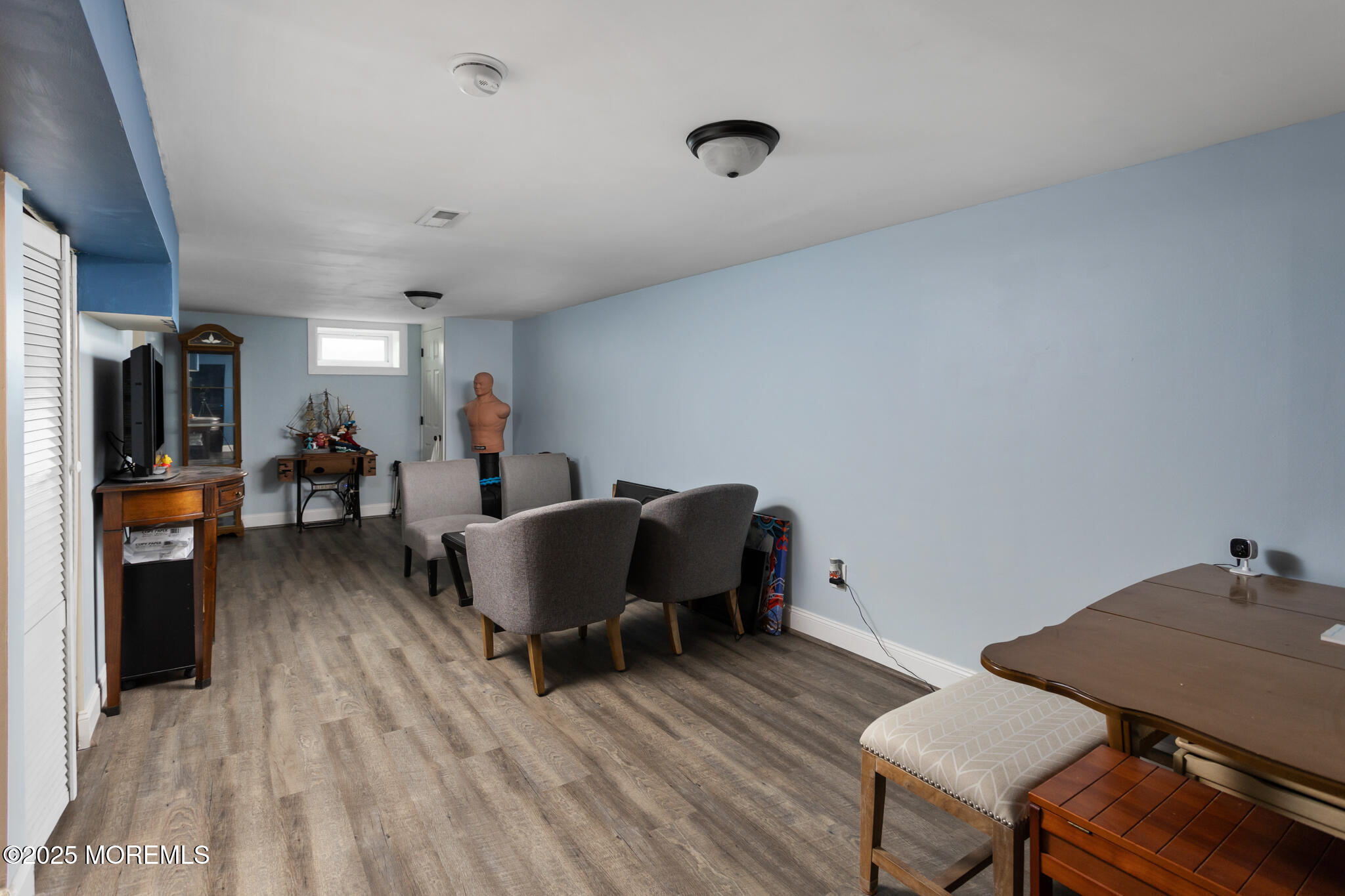 444 Pennington Drive Westampton, NJ 08060 - Photo 17 of 25 a living room with furniture and a wooden floor