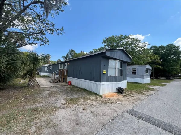 $1,800,000 | 30 Wafford Street, Umatilla, FL 32784