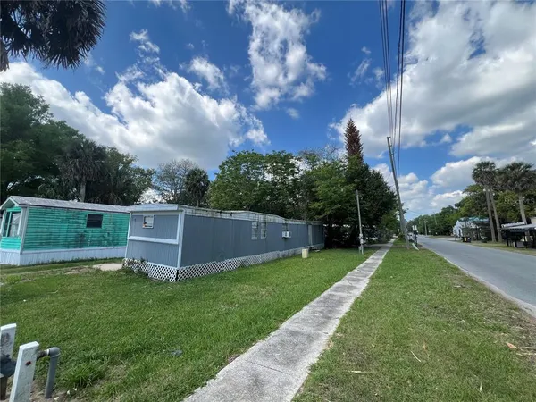 $1,800,000 | 30 Wafford Street, Umatilla, FL 32784