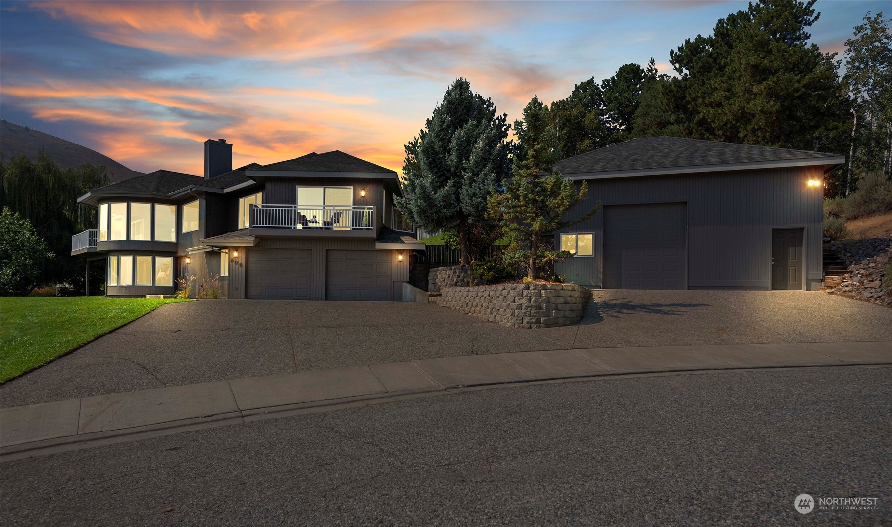 508 Day Road North Wenatchee, WA 98801 - Photo 2 of 40 Gallery Image 2