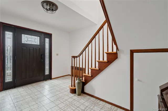 $899,000 | 179 California Place North, Island Park, NY 11558