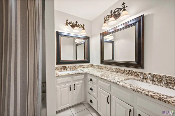 $4,500 | 10813 North Oak Hills Parkway, Baton Rouge, LA 70810