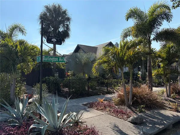 $4,800 | 2500 Burlington Avenue North, St. Petersburg, FL 33713