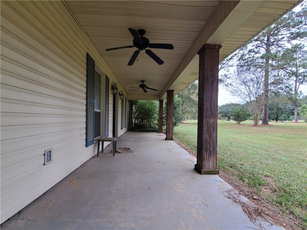 218 Fadler Road Deville, LA 71328 - Photo 5 of 44 Gallery Image 5