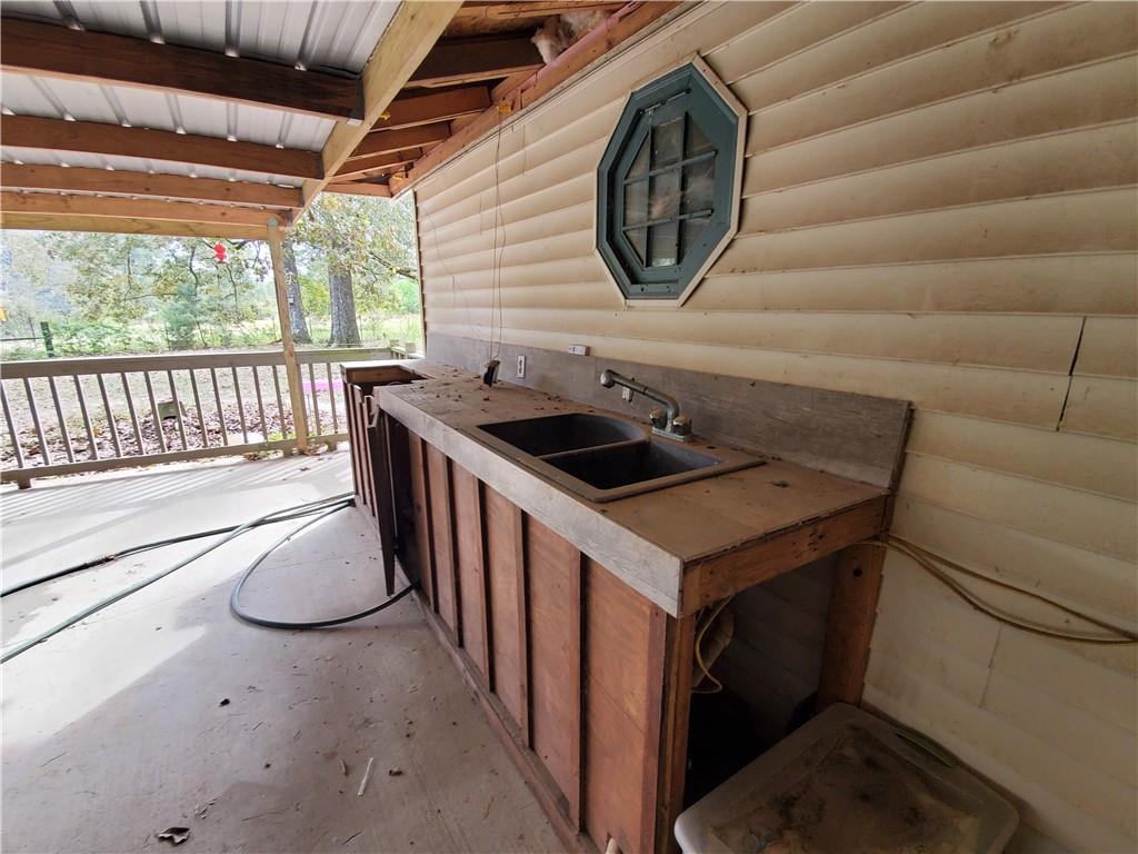 218 Fadler Road Deville, LA 71328 - Photo 9 of 44 Gallery Image 9