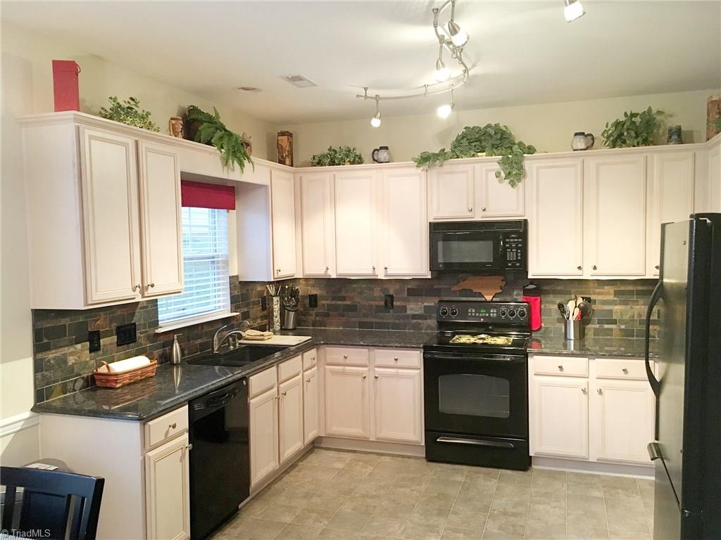 4513 Ridgefall Road Greensboro, NC 27410 - Photo 5 of 28