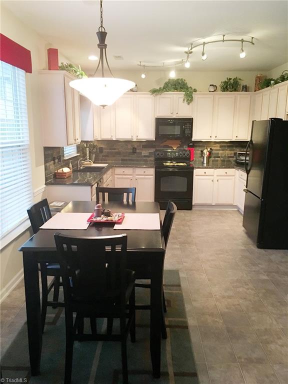 4513 Ridgefall Road Greensboro, NC 27410 - Photo 7 of 28