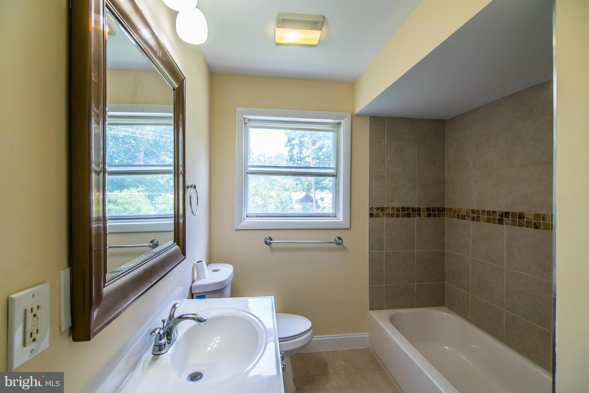 401 Southwest Drive Silver Spring, MD 20901 - Photo 20 of 30 Bath