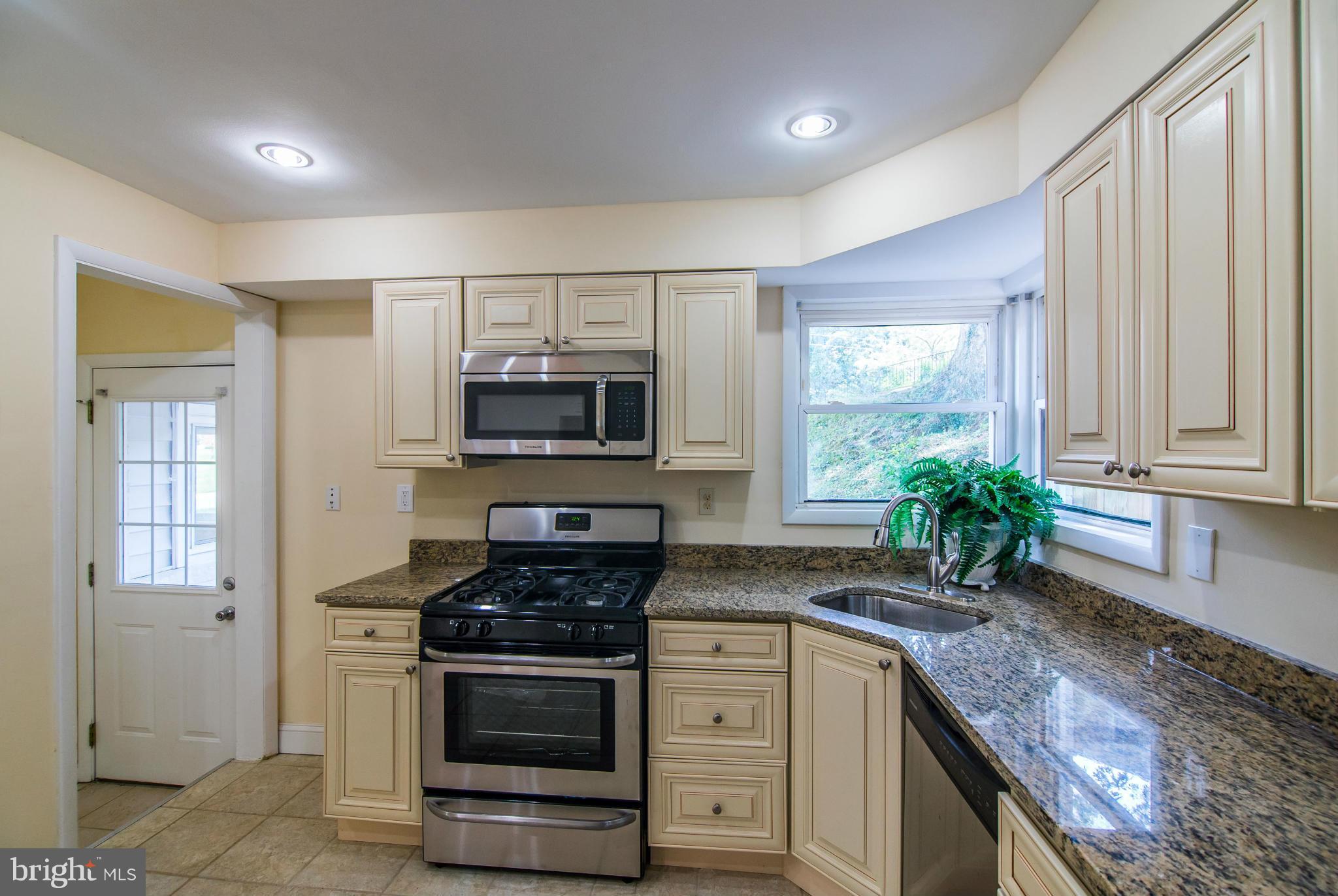 401 Southwest Drive Silver Spring, MD 20901 - Photo 8 of 30 Kitchen