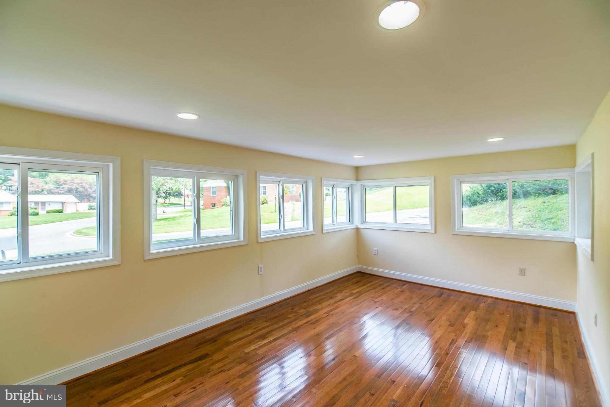 401 Southwest Drive Silver Spring, MD 20901 - Photo 10 of 30 Interior (General)
