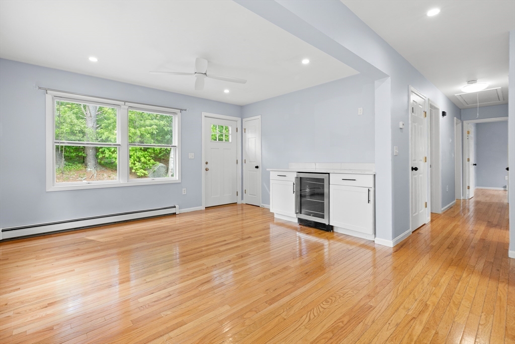 6 Kent Road Gloucester, MA 01930 - Photo 14 of 39