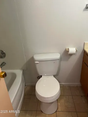 $75,000 | 2530 West Berridge Lane, Unit E111, Phoenix, AZ 85017