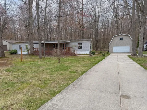 $135,000 | 2531 Cherry Grove Lane, Harrison, MI 48625