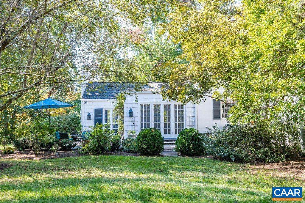 35 Old Farm Road Charlottesville, VA 22903 - Photo 5 of 44 a view of a house with a yard and potted plants