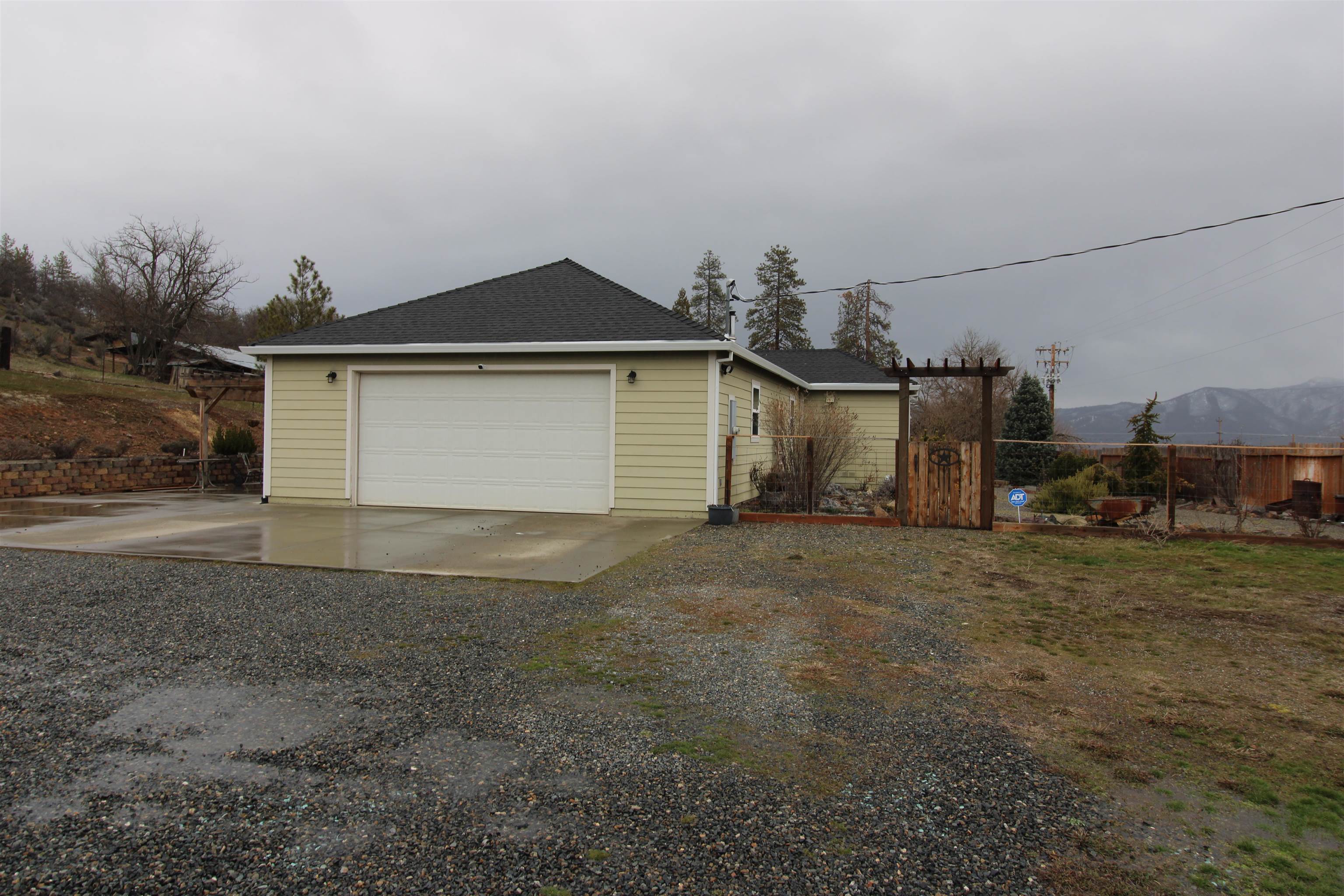 7204 Quartz Valley Road Fort Jones, CA 96032 - Photo 3 of 45 Gallery Image 3