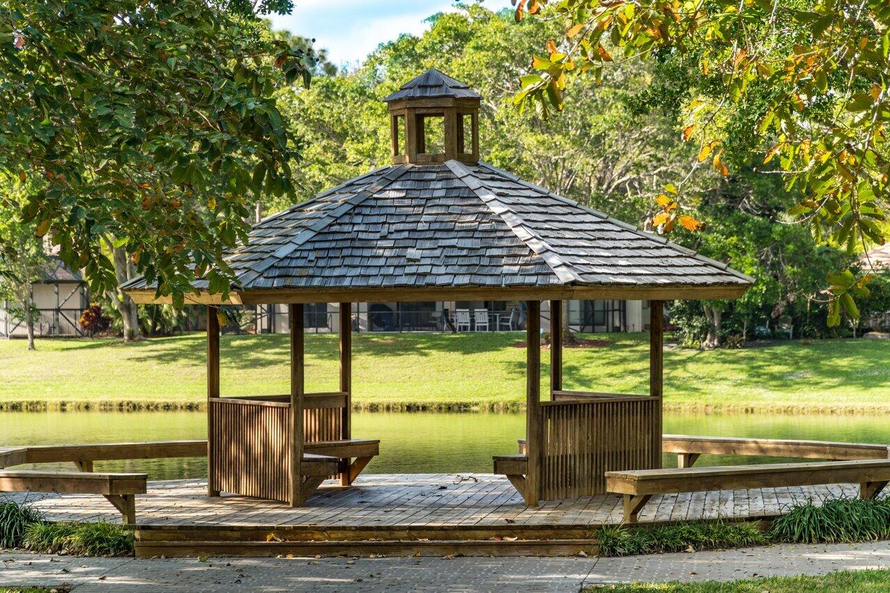 3663 Northwest 24th Way Boca Raton, FL 33431 - Photo 57 of 68 A popular wedding photo spot.