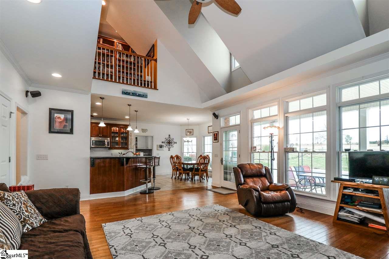 2339 Bull Hill Road Gray Court, SC 29645 - Photo 13 of 36 Gallery Image 13