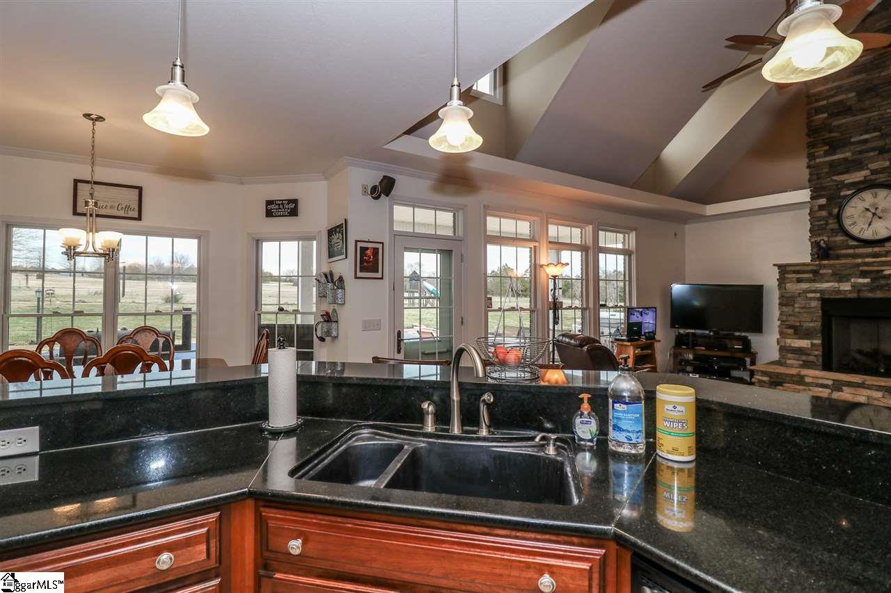 2339 Bull Hill Road Gray Court, SC 29645 - Photo 7 of 36 Gallery Image 7
