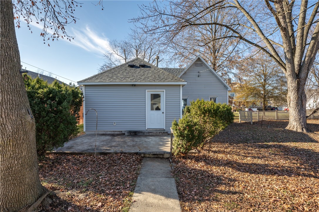 205 North 3rd Street Altamont, IL 62411 - Photo 6 of 25