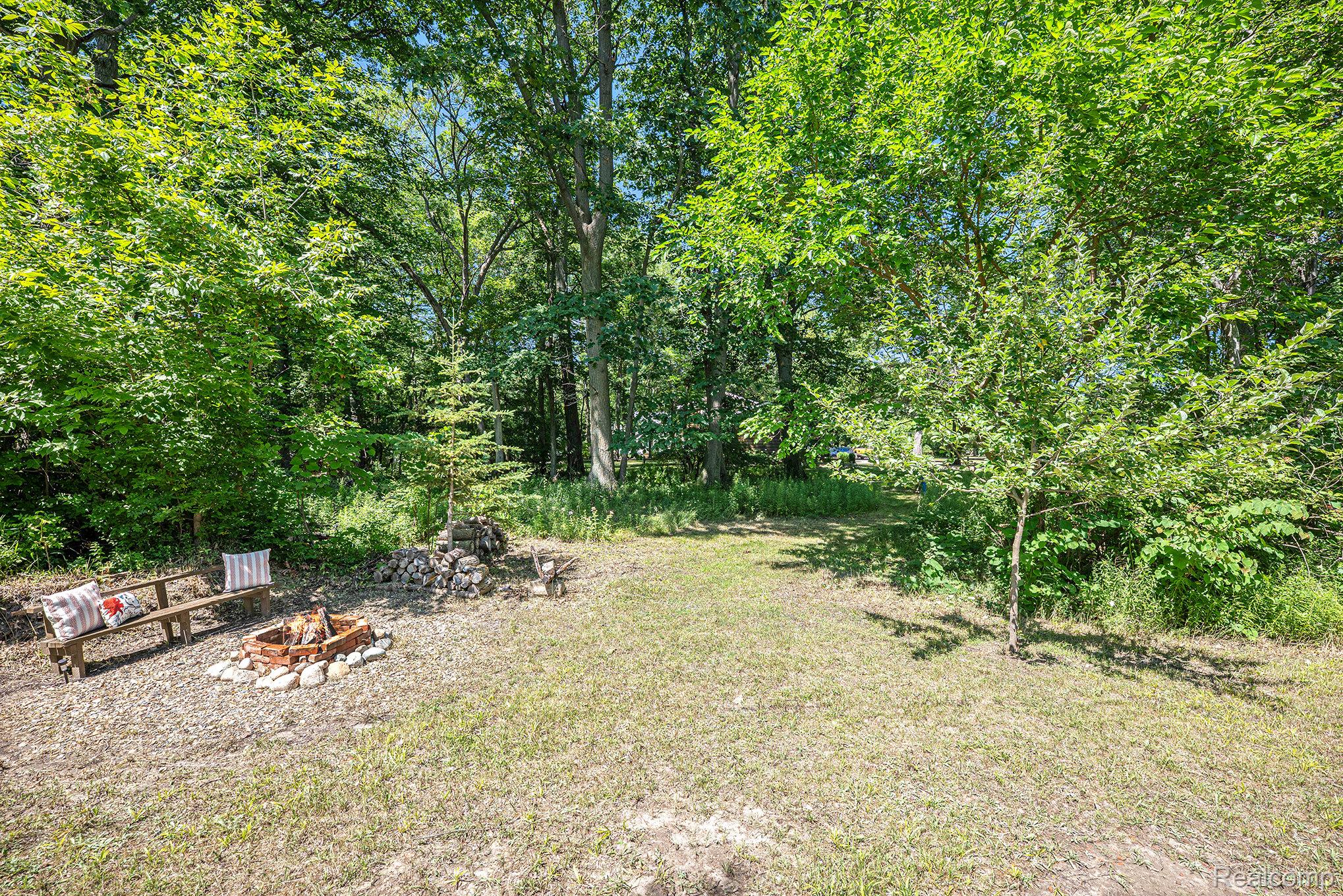 8530 West Filion Road Pigeon, MI 48755 - Photo 25 of 28 p1023588_300.jpg