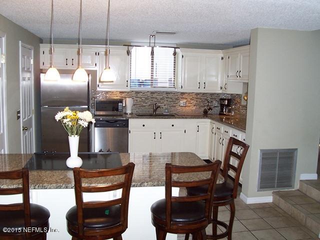 11625 Jonathan Road Jacksonville, FL 32225 - Photo 4 of 29 Kitchen