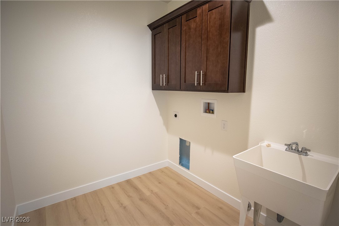 801 Fort Churchill Road Pahrump, NV 89060 - Photo 27 of 36 Laundry/Utility Room