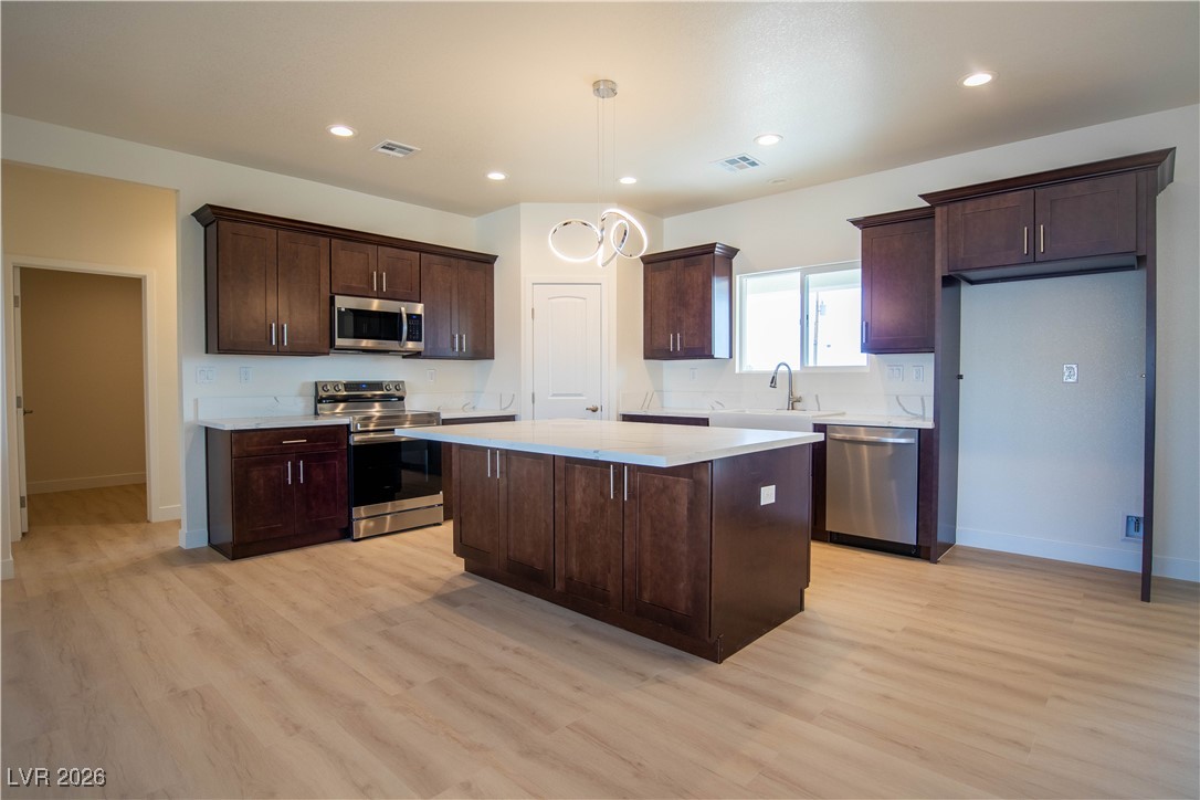 801 Fort Churchill Road Pahrump, NV 89060 - Photo 8 of 36 Kitchen