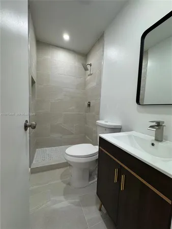 $2,500 | 626 West 17th Street, Unit 626, Hialeah, FL 33010