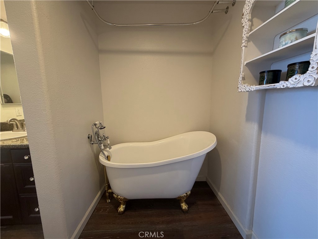 3740 Santa Rosalia Drive, Unit 425 Los Angeles, CA 90008 - Photo 15 of 24 a view of a bathtub in a bathroom