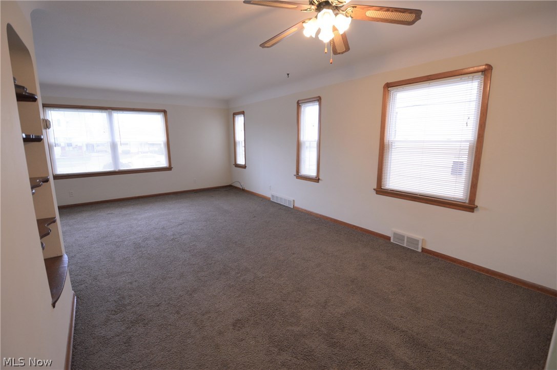 6511 Snow Road Parma, OH 44129 - Photo 6 of 24