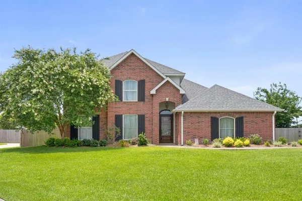 $469,900 | 2407 Fox Hollow, Lake Charles, LA 70605