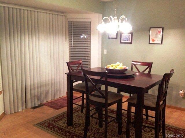 28304 Katie Road New Baltimore, MI 48047 - Photo 8 of 14 3.JPG
