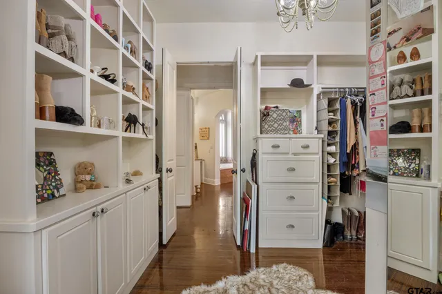a view of a workspace with furniture
